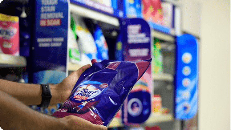 Consumer shopping image
